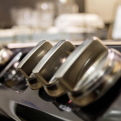 Zdjęcie: Indukcja czy gaz w kuchni po remoncie — koszty i wygoda