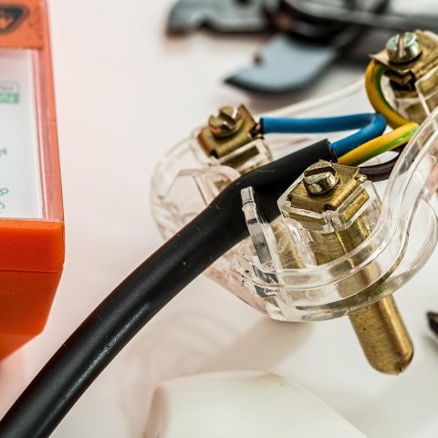 Zdjęcie: Instalacja elektryczna w remoncie mieszkania – kiedy wymagany projektant?